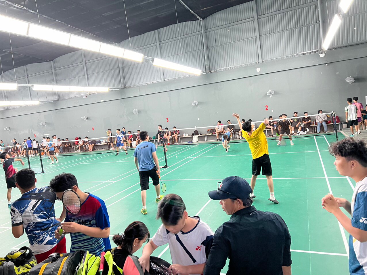 Sân Cầu Lông Phường Bình Trưng