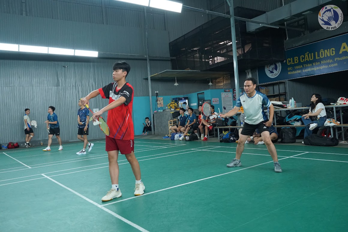 Thuê Sân Cầu Lông Gần Tôi