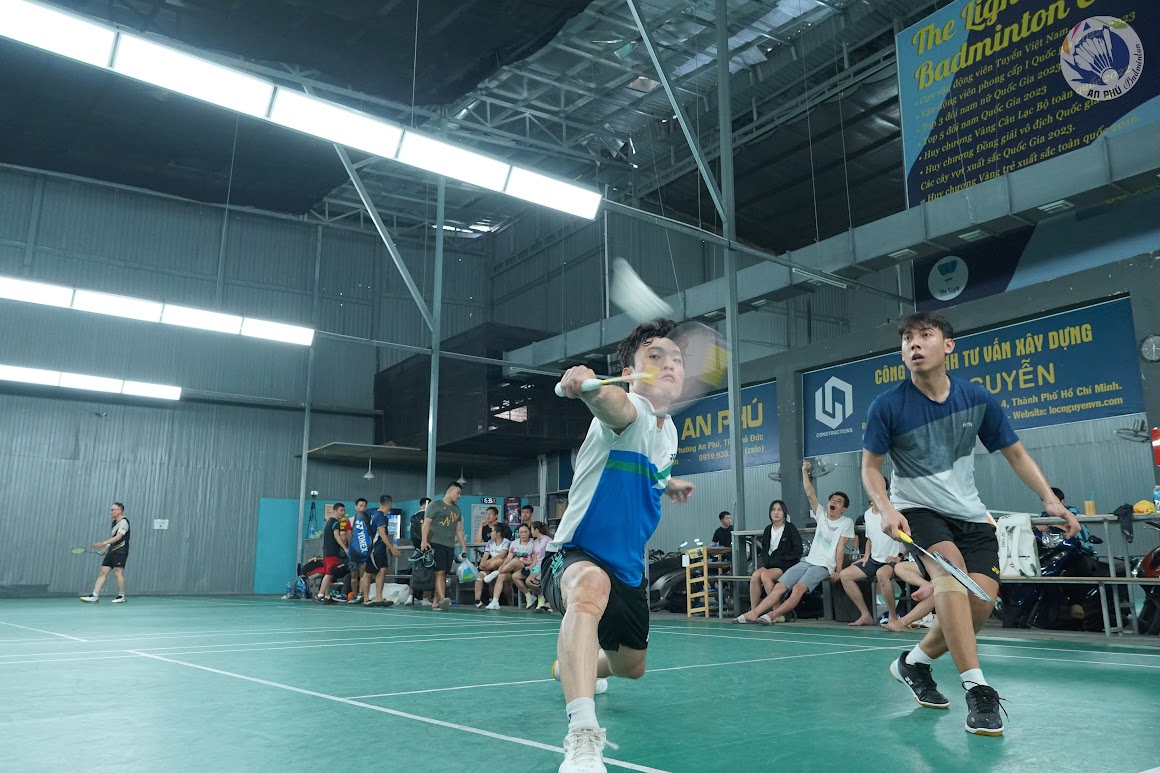Sân Cầu Lông Tiêu Chuẩn Quốc Tế