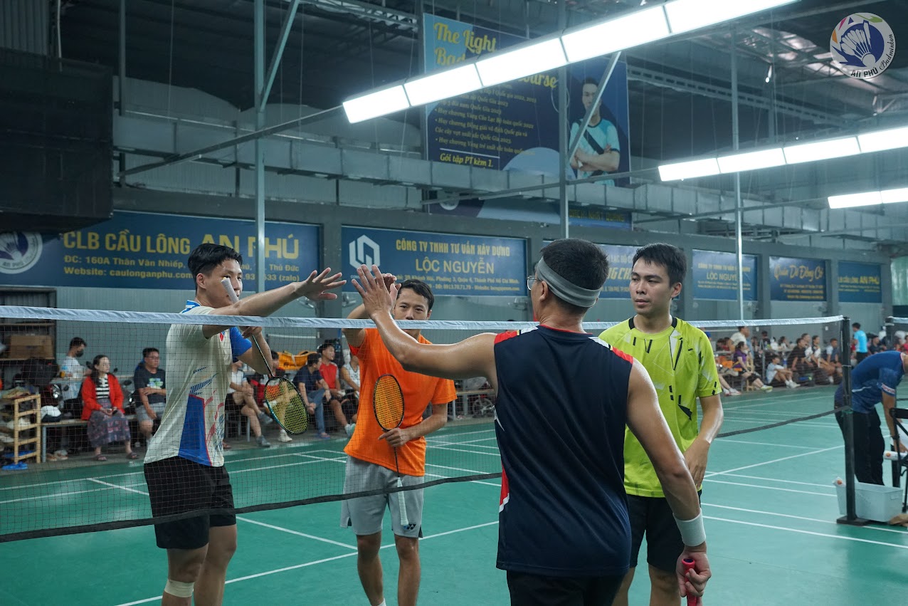 Đánh Cầu Lông Có Cao Không?