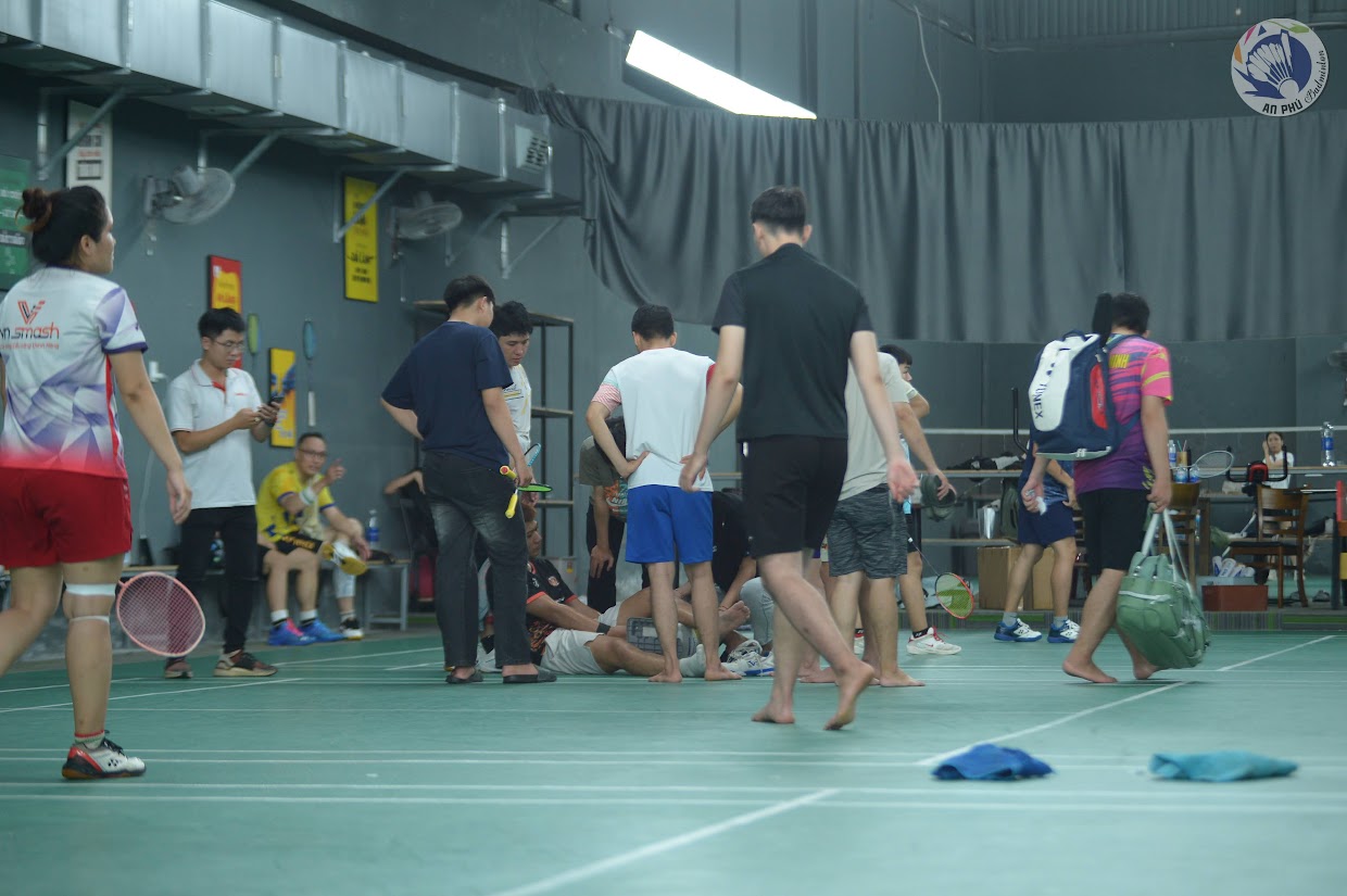 Sân Cầu Lông Tiêu Chuẩn Thi Đấu