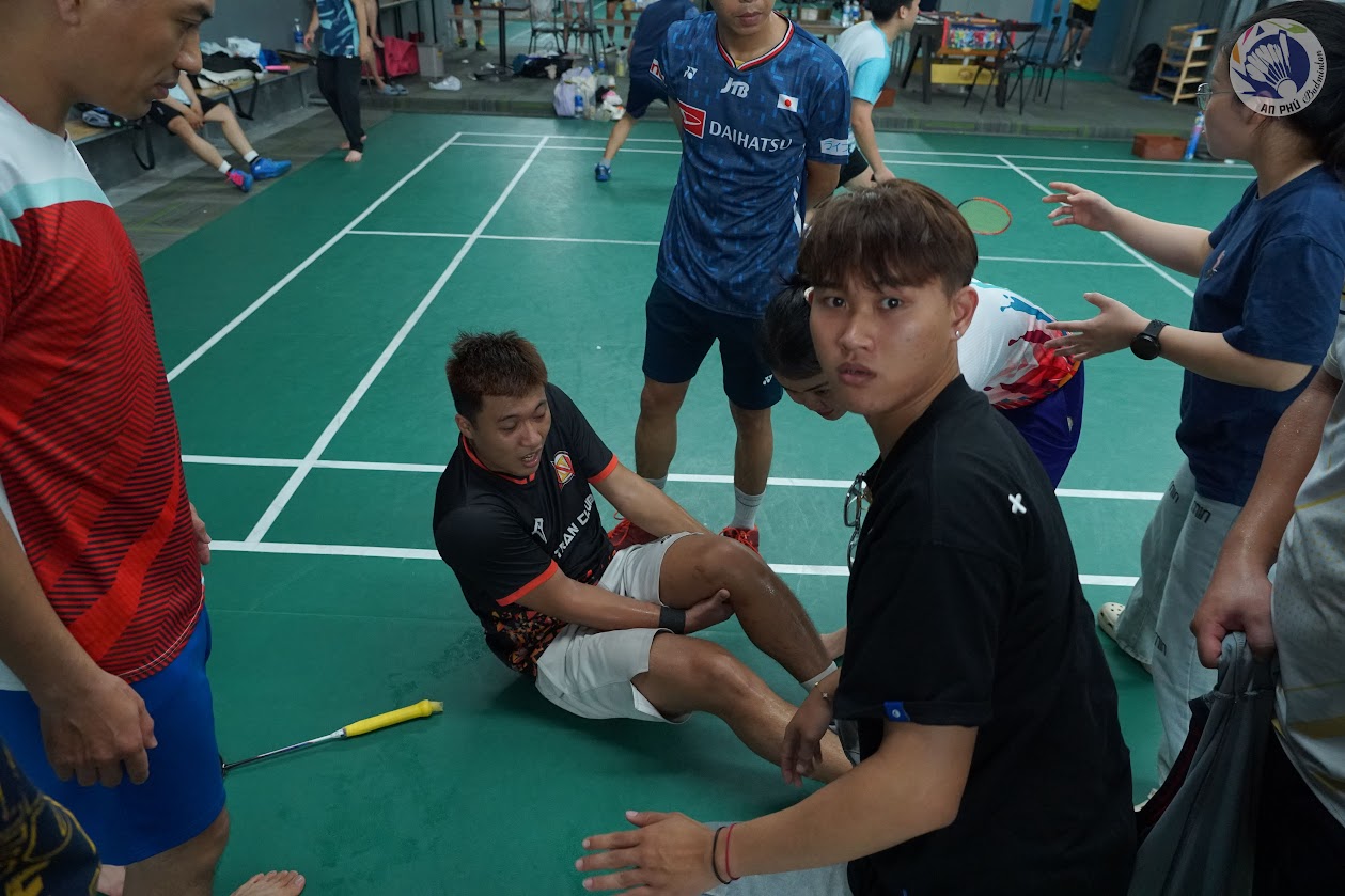 Đặt Sân Cầu Lông Cuối Tuần