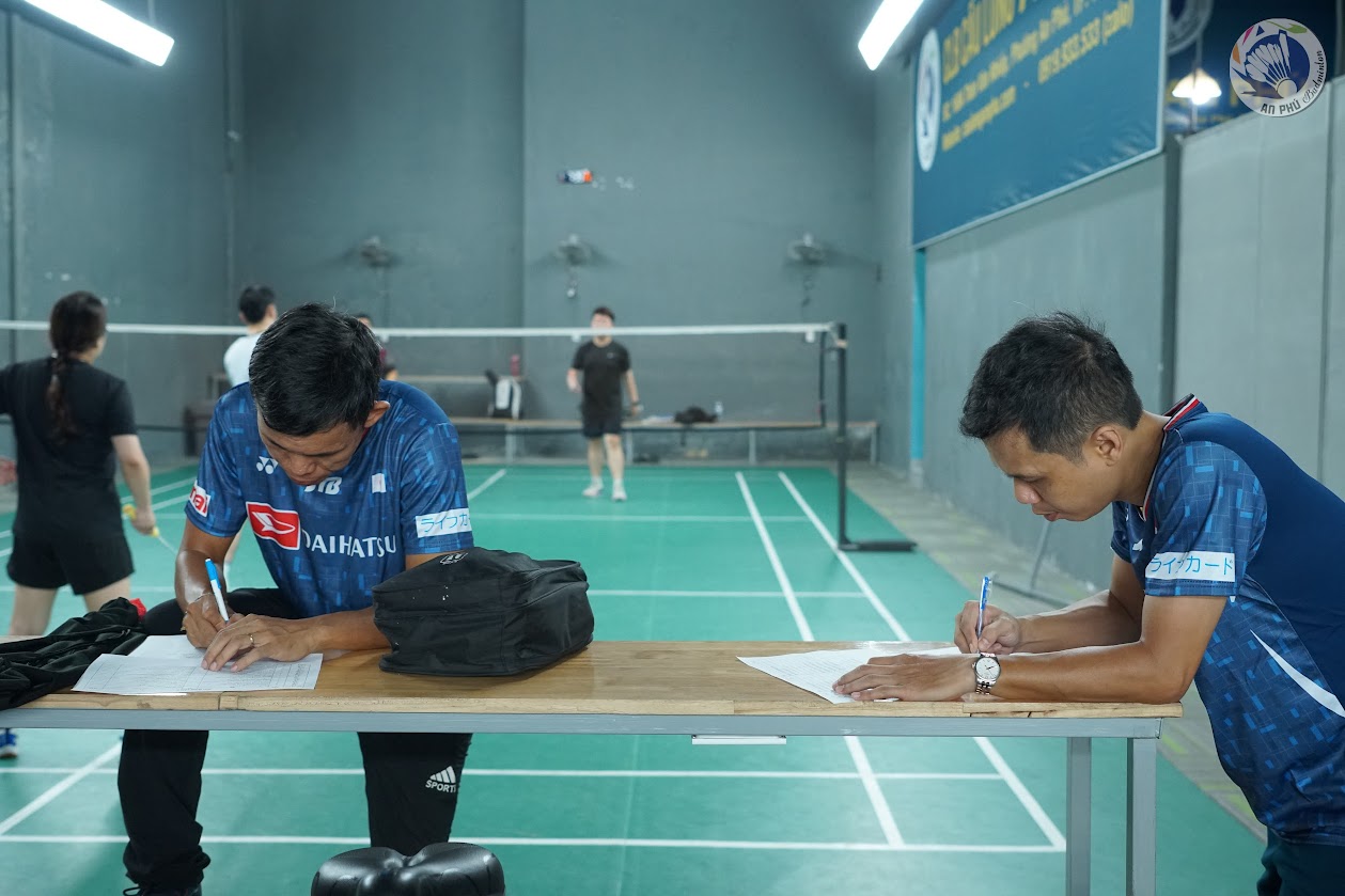 Sân Cầu Lông Gần Mega Market An Phú