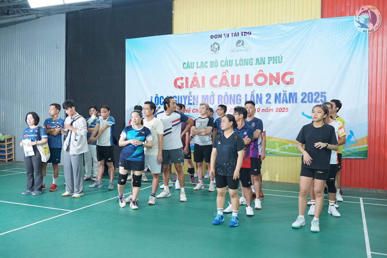 Sân Cầu Lông Gần Mega Market An Phú