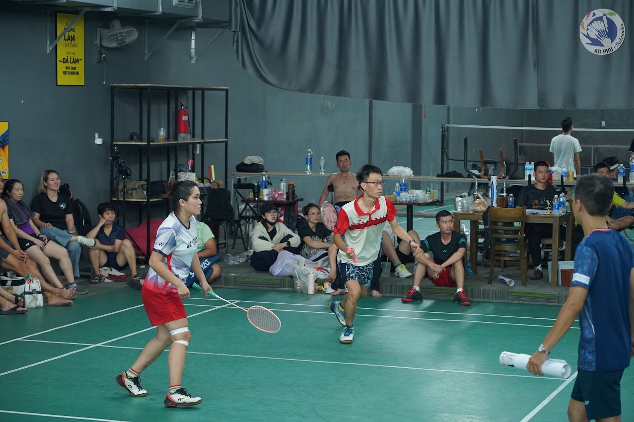 Mẹo Tránh Chấn Thương Khi Chơi Cầu Lông