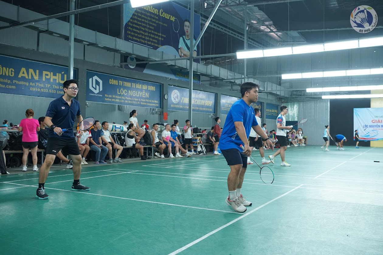 Sân Cầu Lông Đẹp Ở Thủ Đức