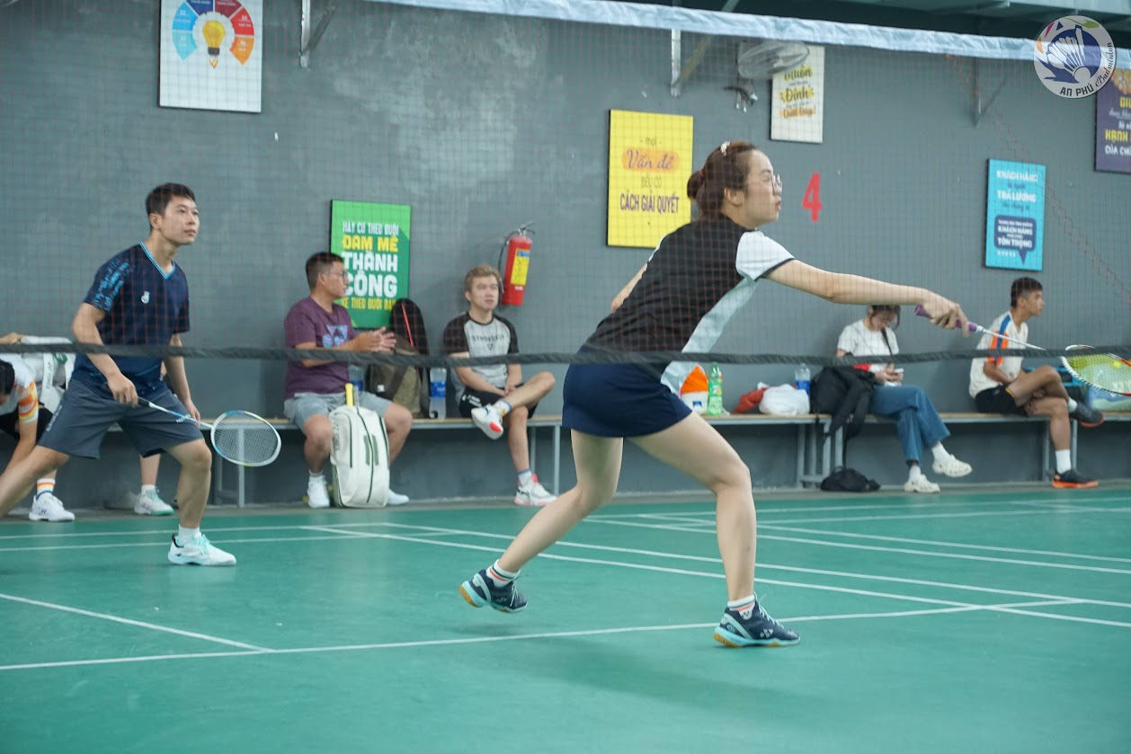 Sân Cầu Lông Thủ Đức Buổi Tối