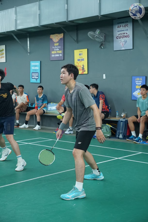 Kỹ Thuật Đánh Cầu Lông Cơ Bản