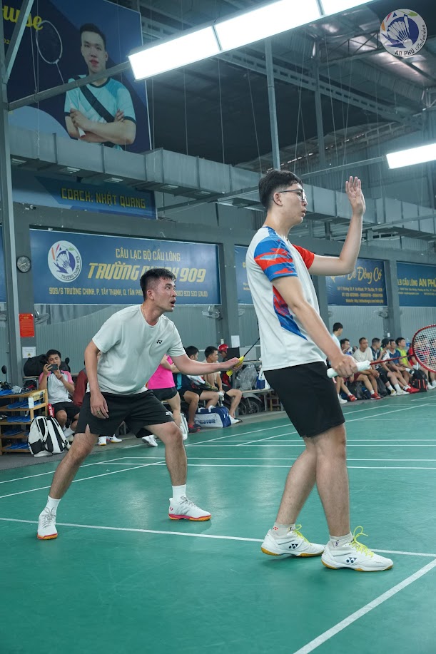 Kỹ Thuật Đánh Cầu Lông Cơ Bản