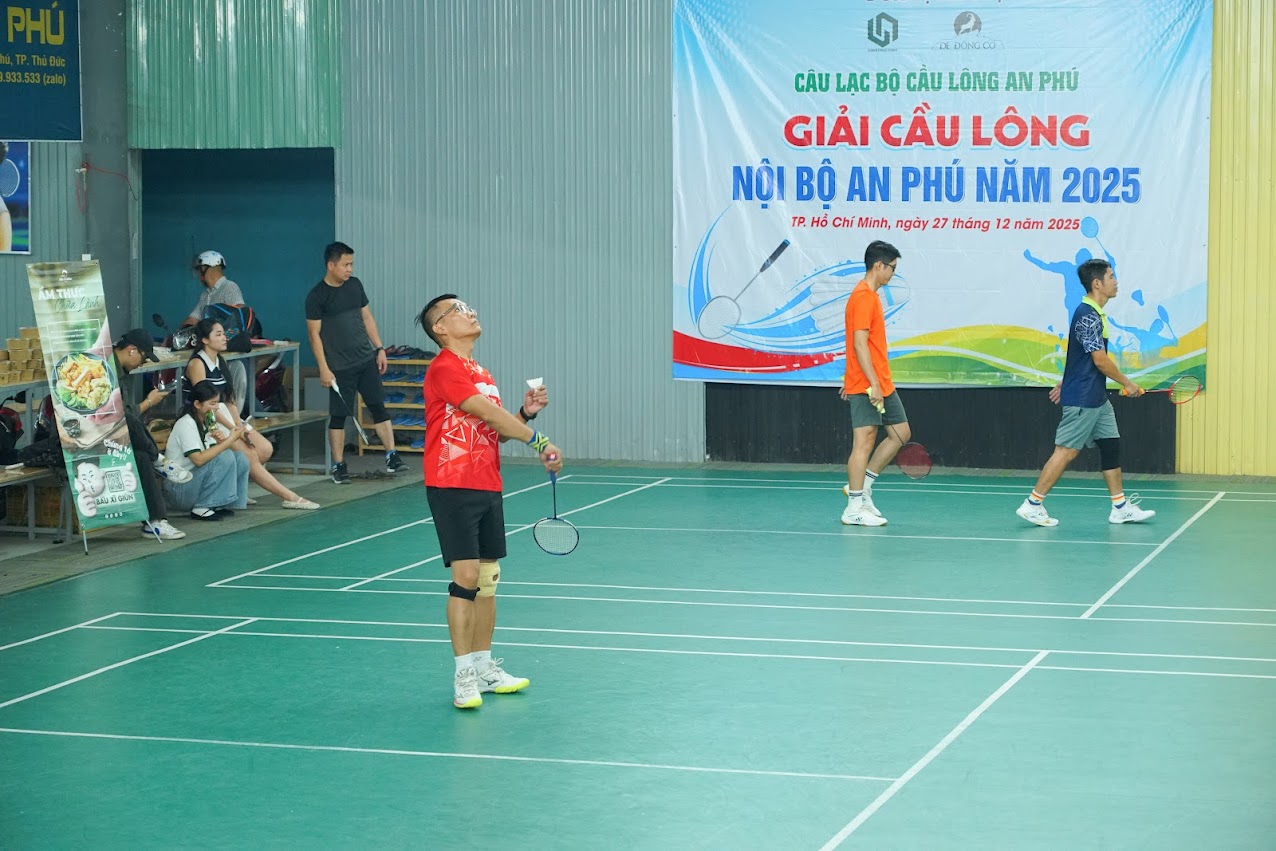 Sân Cầu Lông Trong Nhà Chất Lượng